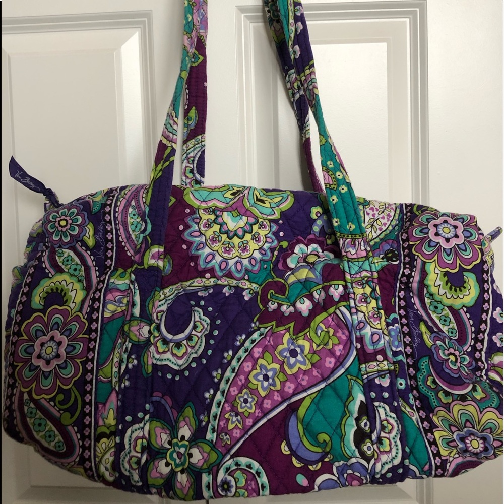 VERA BRADLEY SMALL DUFFEL BAG